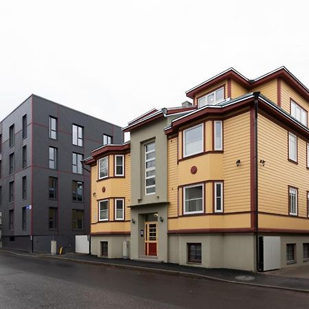 Charming 1Br In Superb Location, Free Parking & Wi-Fi Apartment Tallinn Bagian luar foto