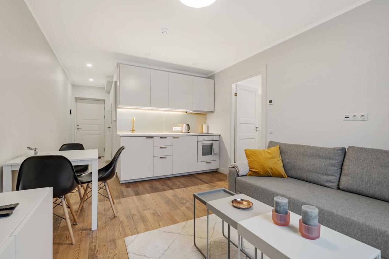 Charming 1Br In Superb Location, Free Parking & Wi-Fi Apartment Tallinn Bagian luar foto