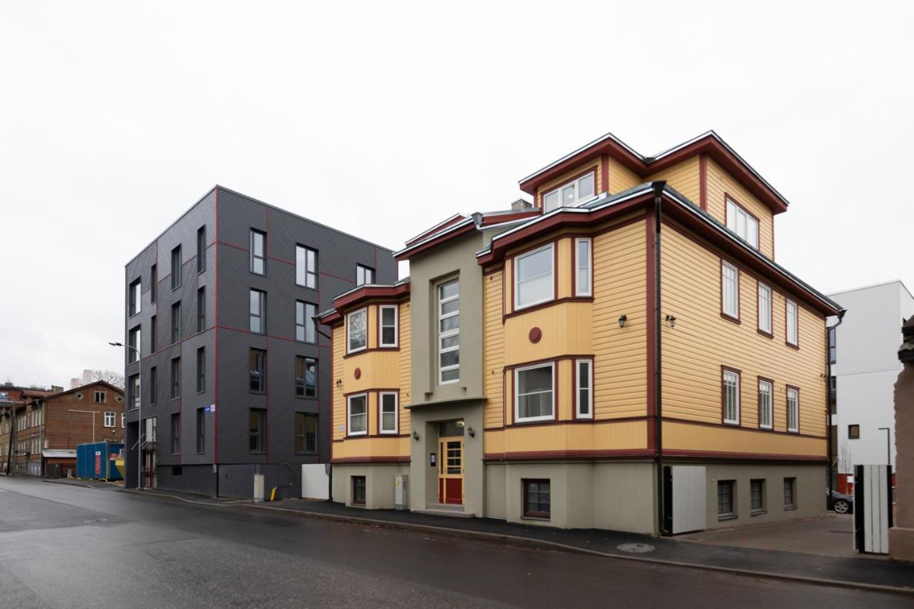 Charming 1Br In Superb Location, Free Parking & Wi-Fi Apartment Tallinn Bagian luar foto