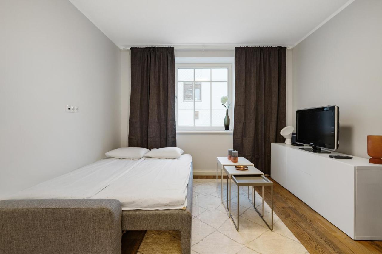 Charming 1Br In Superb Location, Free Parking & Wi-Fi Apartment Tallinn Bagian luar foto