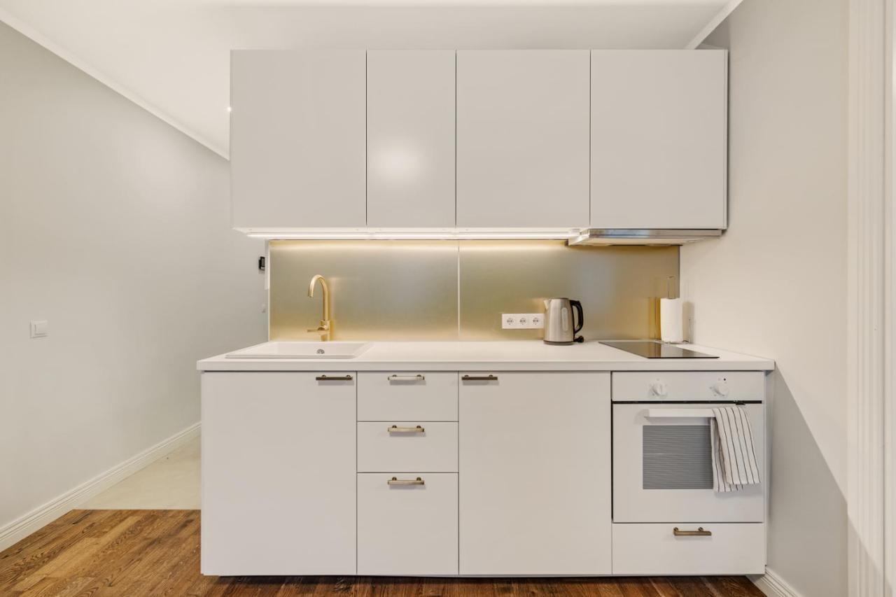 Charming 1Br In Superb Location, Free Parking & Wi-Fi Apartment Tallinn Bagian luar foto