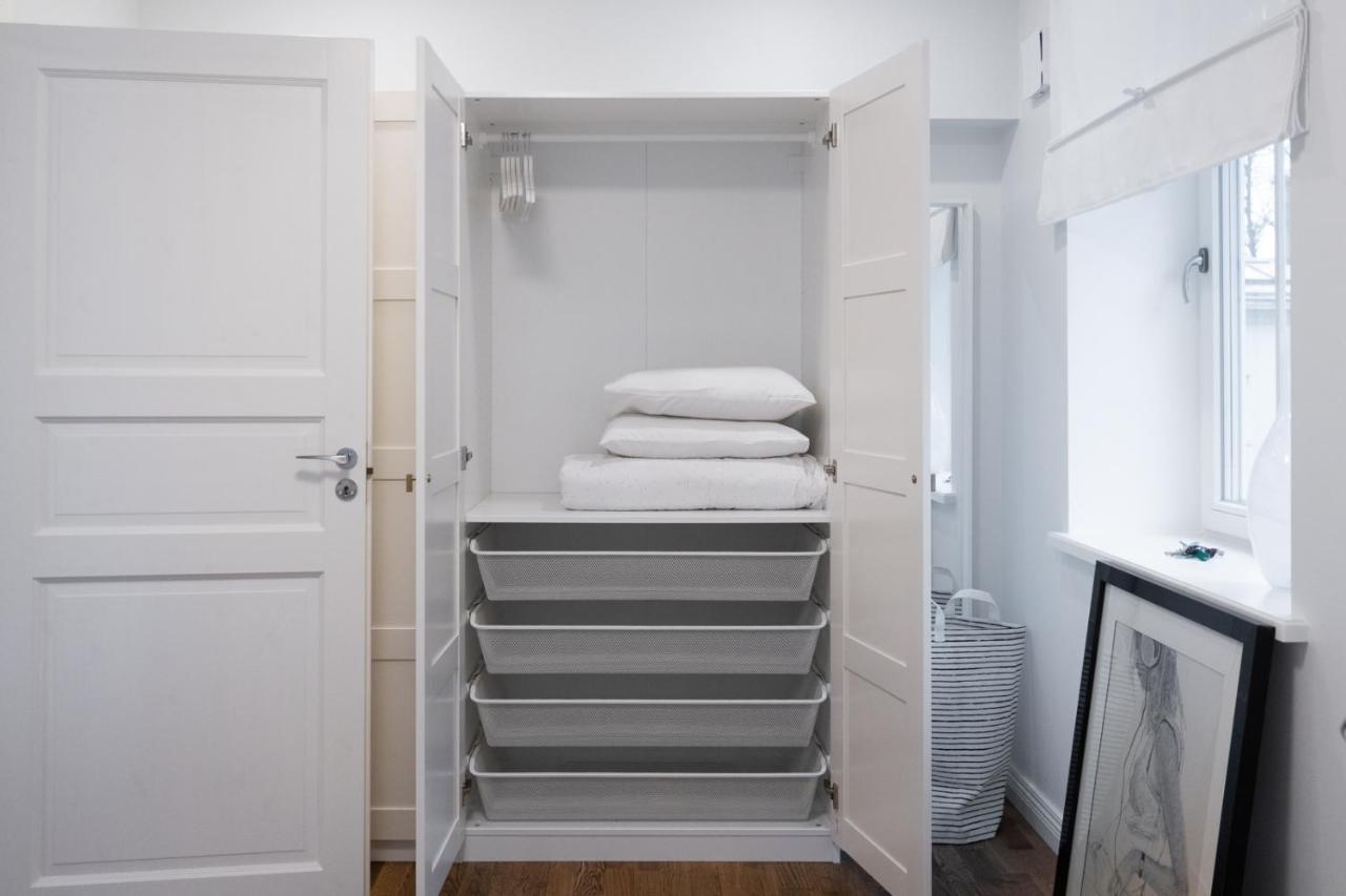 Charming 1Br In Superb Location, Free Parking & Wi-Fi Apartment Tallinn Bagian luar foto